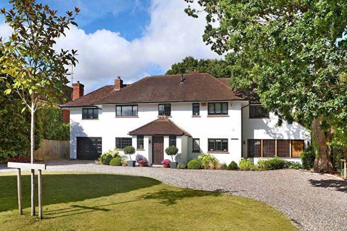 5 Bedroom Detached House For Sale In Ledborough Wood, Beaconsfield, Buckinghamshire, HP9