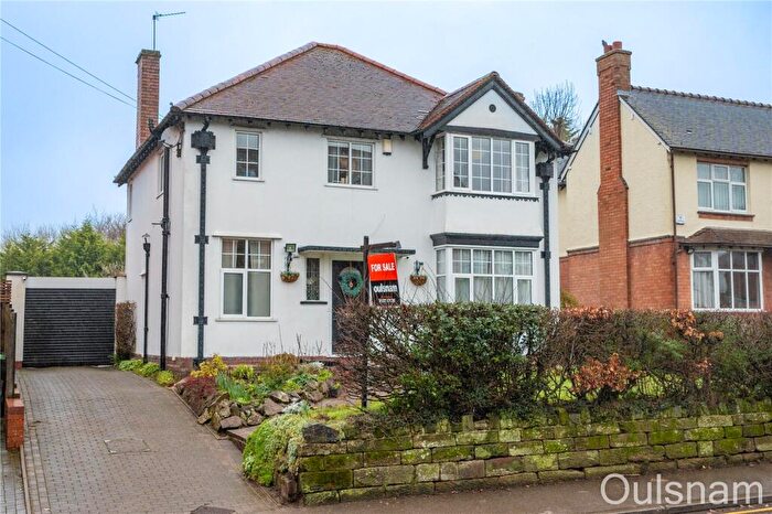 4 Bedroom Detached House For Sale In Stourbridge Road, Bromsgrove, Worcestershire, B61