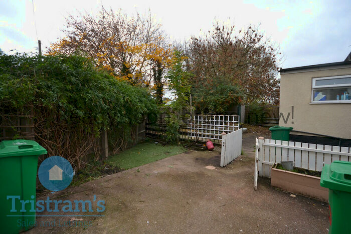 2 Bedroom End Of Terrace House To Rent In Castle Boulevard, Nottingham, NG7