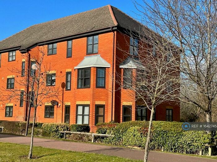 2 Bedroom Flat To Rent In St. Abbs Court, Tattenhoe, Milton Keynes, MK4