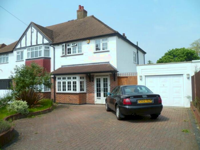 3 Bedroom Semi-Detached House To Rent In Woodbury Drive, Sutton, Surrey, SM2