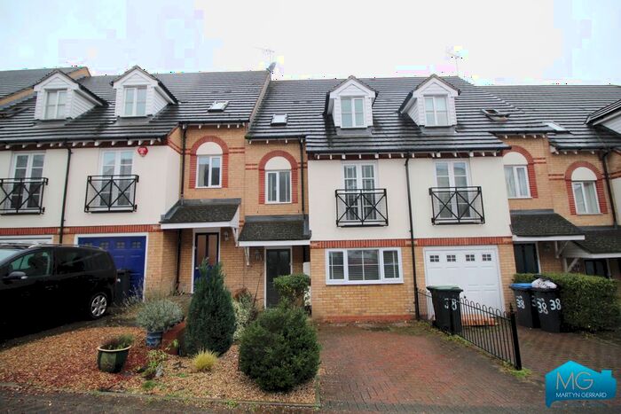 4 Bedroom Terraced House To Rent In Pickard Close, London, N14