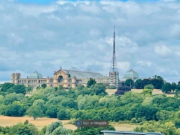 2 Bedroom Flat To Rent In Blenheim Mansions, London, N8