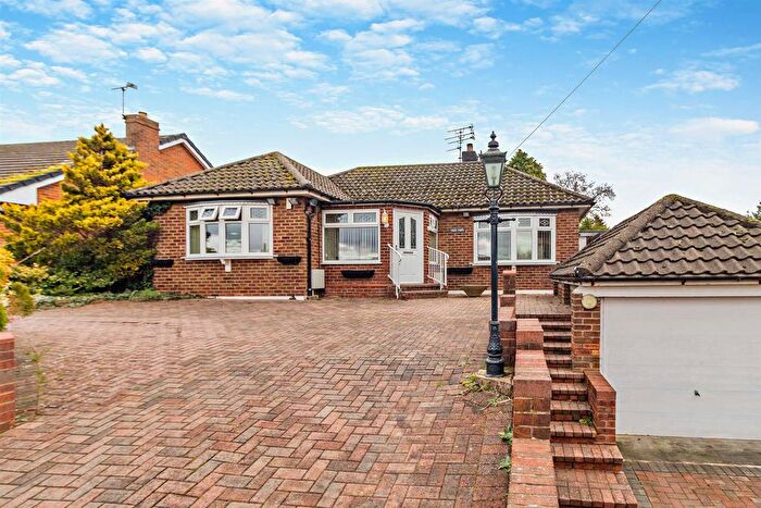 2 Bedroom Bungalow For Sale In Mytholme Avenue, Cadishead, Manchester, M44