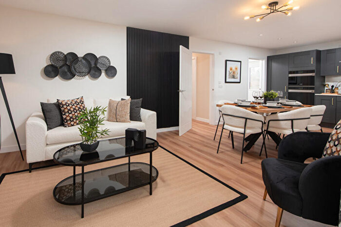 1 Bedroom Apartment For Sale In Pontefract Lane, Newsam Green, Leeds, LS9