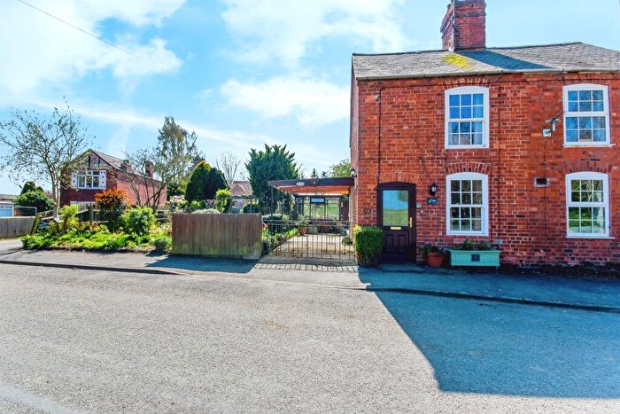 2 Bedroom Semi-Detached House For Sale In Main Street, Dorrington, Lincoln, LN4