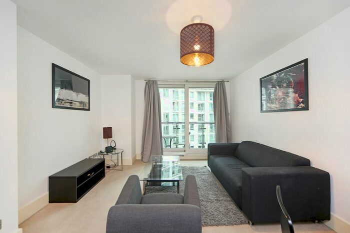 1 Bedroom Flat To Rent In St. George Wharf, London, SW8