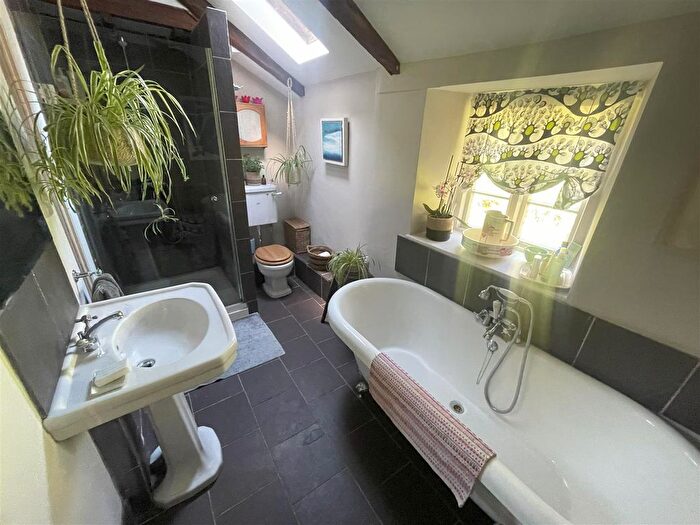 2 Bedroom Cottage For Sale In Hurle House Yard, West Street, Crewkerne, TA18