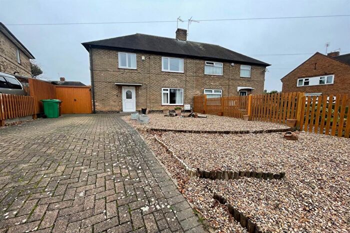 3 Bedroom Semi-Detached House To Rent In Wollaton Vale, Wollaton, NG8