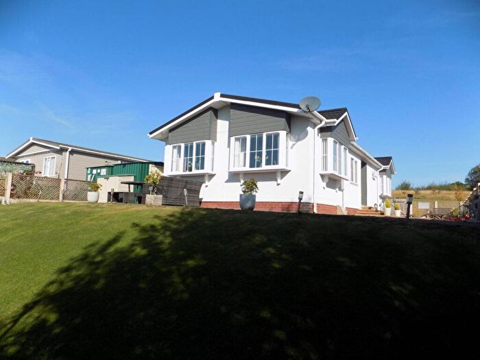 2 Bedroom Park Home For Sale In Tenbury Road, Winslow, Bromyard, HR7