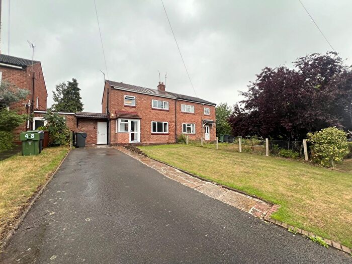 3 Bedroom Semi-Detached House To Rent In Walls Road, Bromsgrove, B60