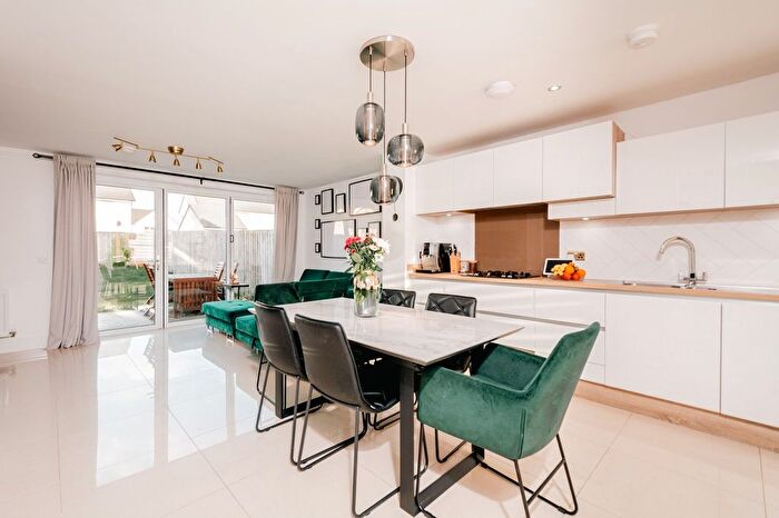 3 Bedroom Semi-detached House For Sale In Shiel Hall Medway, Rosewell, EH24