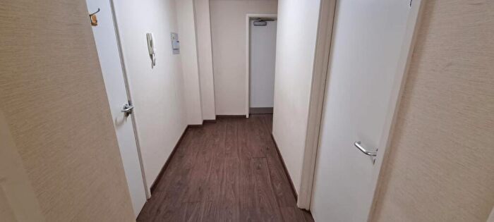 3 Bedroom Flat To Rent In Daniel House, Trinity Road, Bootle, Merseyside, L20