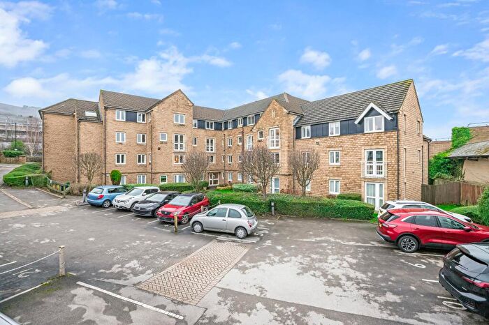 1 Bedroom Retirement Property For Sale In Springs Lane, Ilkley, West Yorkshire, LS29