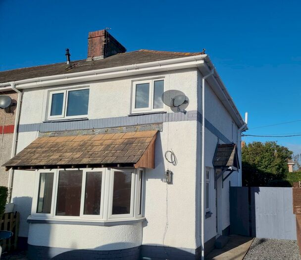 3 Bedroom House To Rent In Brown Avenue, Llanelli, SA15