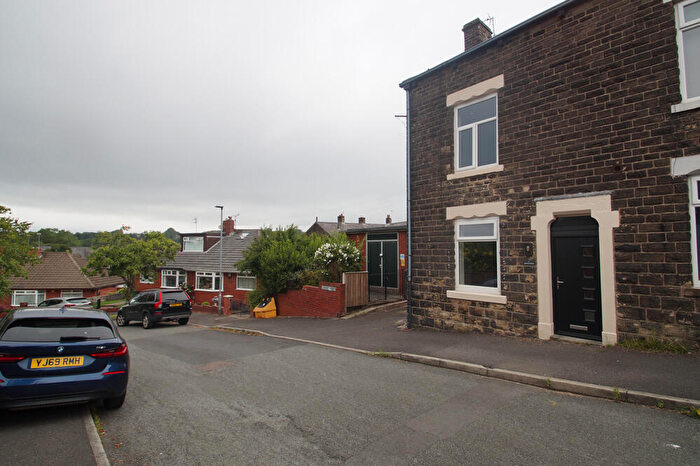 2 Bedroom End Of Terrace House To Rent In Atherton Street, Lees, Oldham, OL4