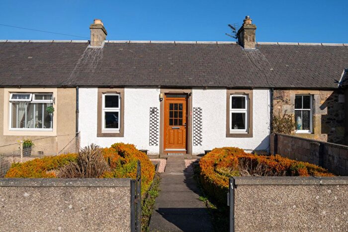 2 Bedroom Cottage For Sale In Monkstown, Ladybank, KY15