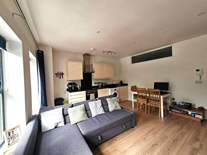 1 Bedroom Flat To Rent In St Mary's Place, Southampton, SO14