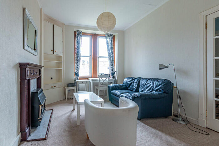 1 Bedroom Flat To Rent In L Springvalley Terrace, Edinburgh, EH10