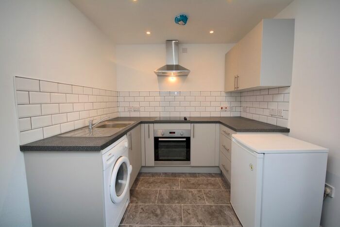 1 Bedroom Flat To Rent In Cliff Road, Burton Bradstock, Bridport, DT6