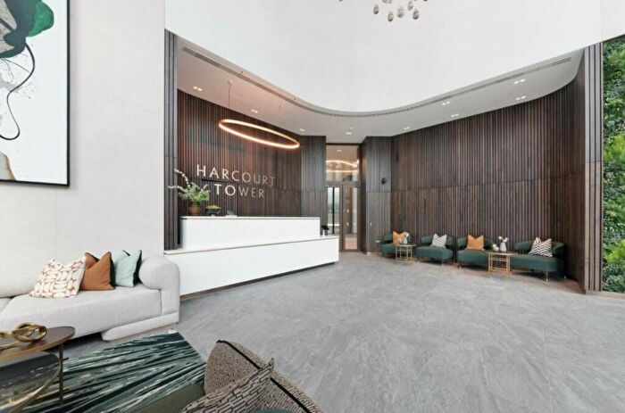 2 Bedroom Apartment To Rent In Harcourt Tower, Marsh Wall, London, E14