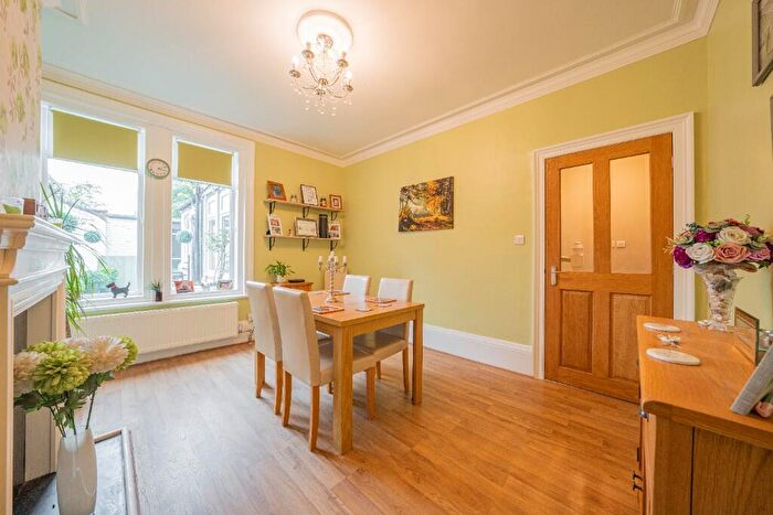 4 Bedroom End Of Terrace House For Sale In Park Terrace, Dunston, Gateshead, Tyne And Wear, NE11