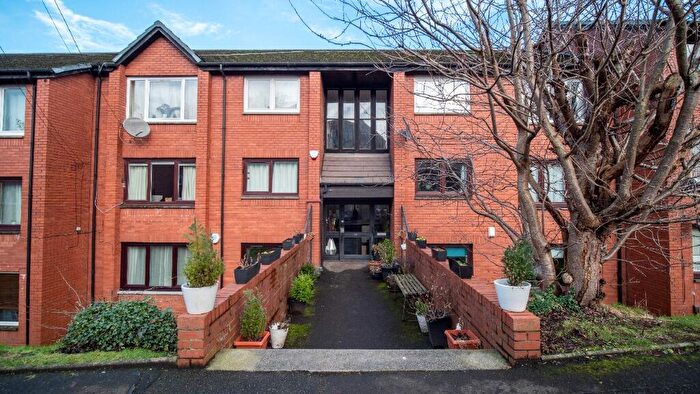 2 Bedroom Flat To Rent In Kelvinside Drive, North Kelvinside, Glasgow, G20