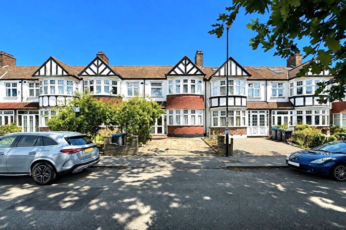 3 Bedroom Terraced House For Sale In South Norwood Hill, South Norwood, SE25