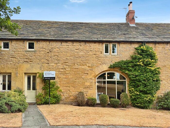 3 Bedroom Barn Conversion For Sale In Barnburgh Hall Gardens, Barnburgh, Doncaster, DN5
