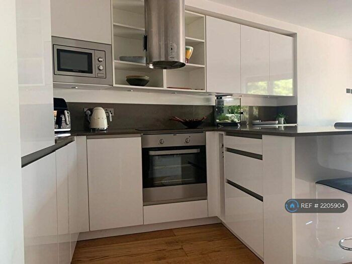 1 Bedroom Flat To Rent In Magna Riverside, Godalming, GU7