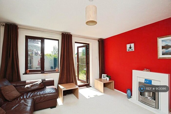 2 Bedroom Terraced House To Rent In Cullerne Close, Abingdon, OX14