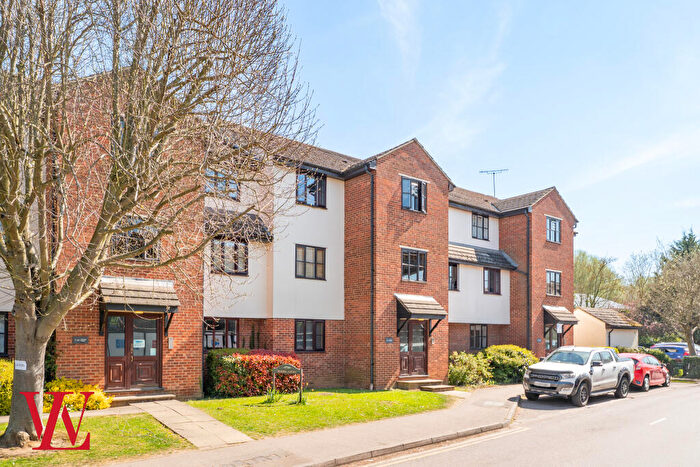 1 Bedroom Apartment For Sale In Rushes Court, Bishop's Stortford, Hertfordshire, CM23