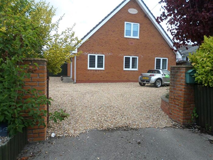 3 Bedroom Detached Bungalow To Rent In Brynna Road, Pencoed, Bridgend, CF35