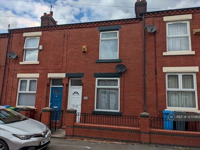 2 Bedroom Terraced House To Rent In Barrington Street, Manchester, M11