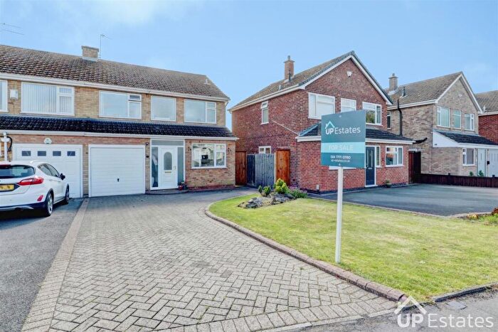 3 Bedroom Semi-Detached House For Sale In St. Nicolas Park Drive, Nuneaton, CV11