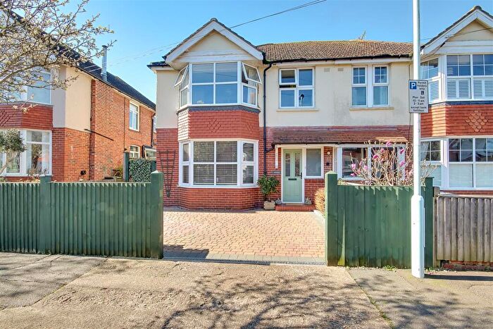 4 Bedroom Semi-Detached House For Sale In Gannon Road, Worthing, West Sussex, BN11