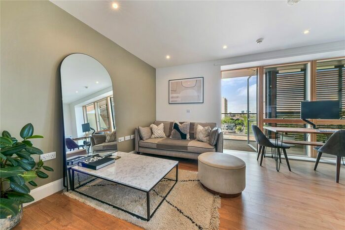1 Bedroom Flat To Rent In Merchants Walk, Violet Road, London, E3
