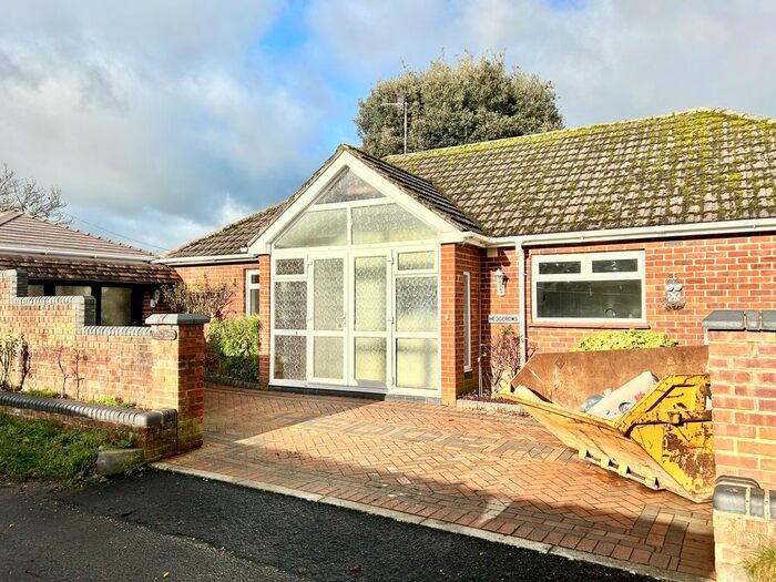 2 Bedroom Bungalow To Rent In Gypsy Lane, Waterlooville, PO8