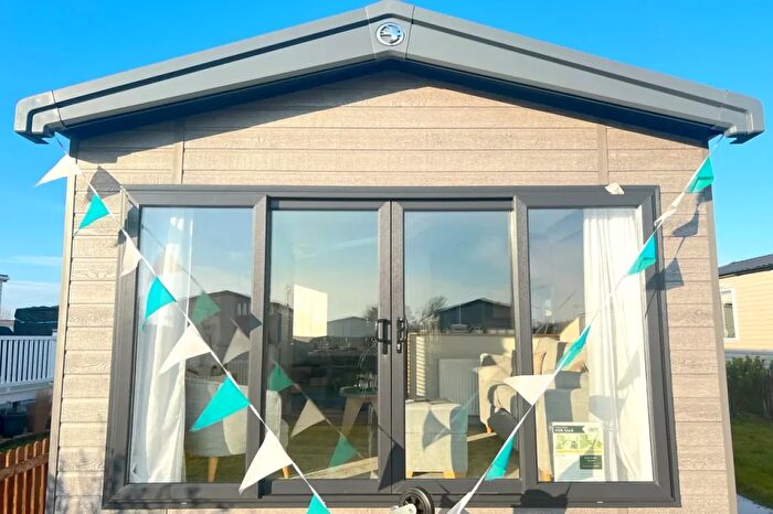 2 Bedroom Park Home For Sale In Coast Road, Berrow, Burnham-On-Sea, TA8