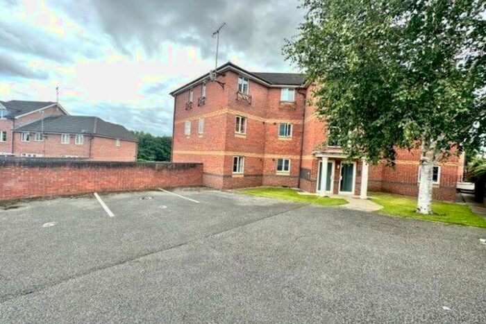 2 Bedroom Flat To Rent In Alder Drive, Crewe, CW1