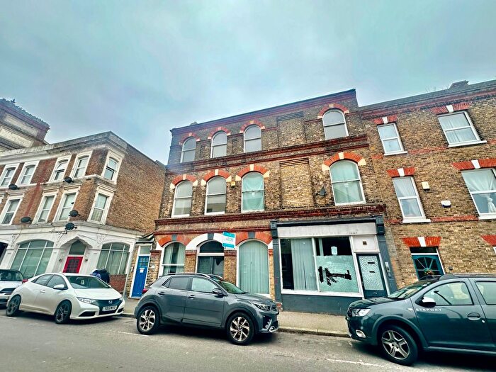 2 Bedroom Flat To Rent In High Street, Margate, CT9