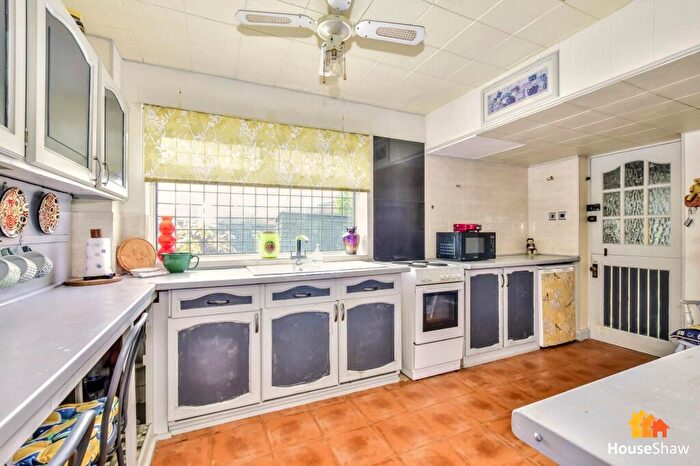 3 Bedroom Detached House For Sale In Icknield Close, Wendover, HP22