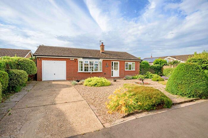 2 Bedroom Detached Bungalow For Sale In Hemingby Way, Horncastle, LN9