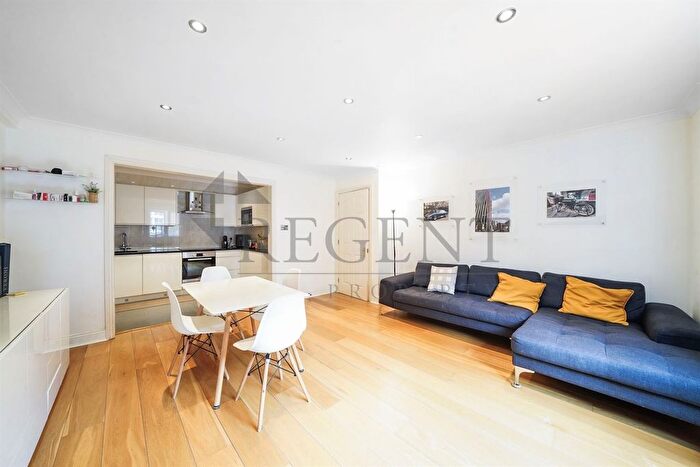 3 Bedroom Flat To Rent In Central Tower, Vauxhall Bridge Road, SW1V