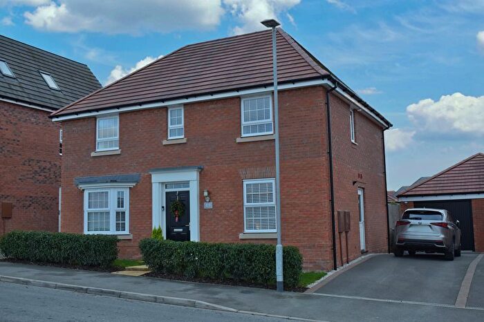 4 Bedroom Detached House For Sale In Hunters Road, Fernwood, NG24