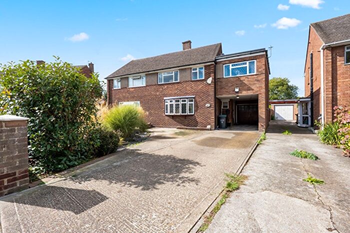 3 Bedroom Semi Detached House For Sale In Goodwood Crescent, Gravesend, DA12