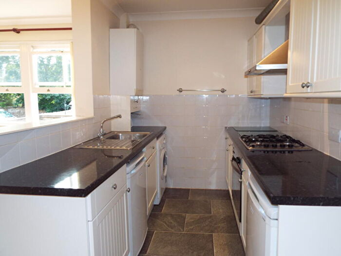 2 Bedroom Apartment To Rent In Heritage Court, Gravesend, DA11