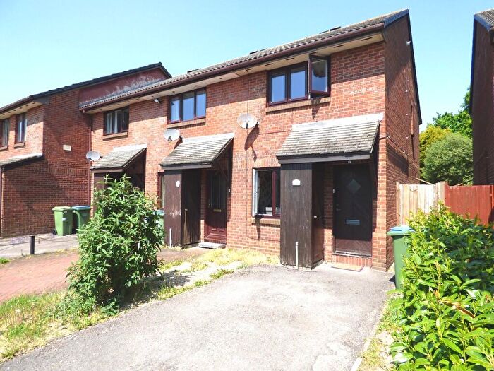 2 Bedroom End Of Terrace House To Rent In Primrose Way, Locks Heath, SO31