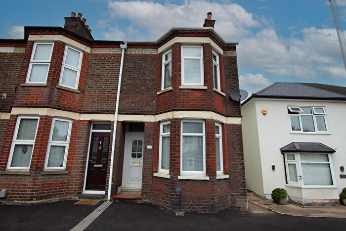 2 Bedroom End Of Terrace House To Rent In Capron Road, LU5