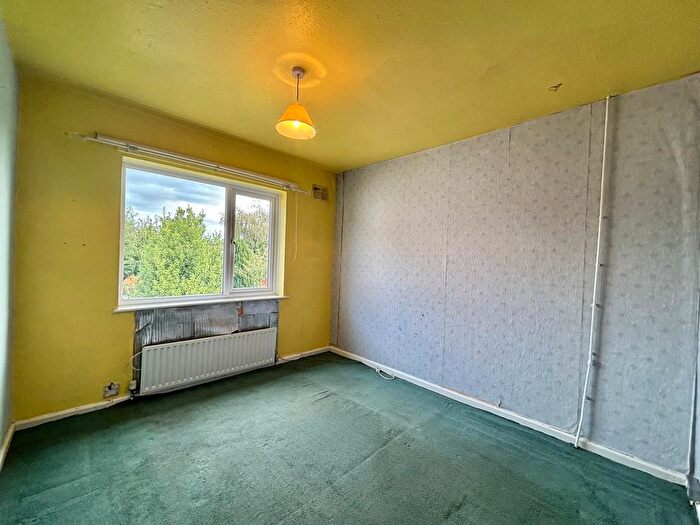 3 Bedroom Semi-Detached House For Sale In Rockwood Crescent, Hucknall, NG15